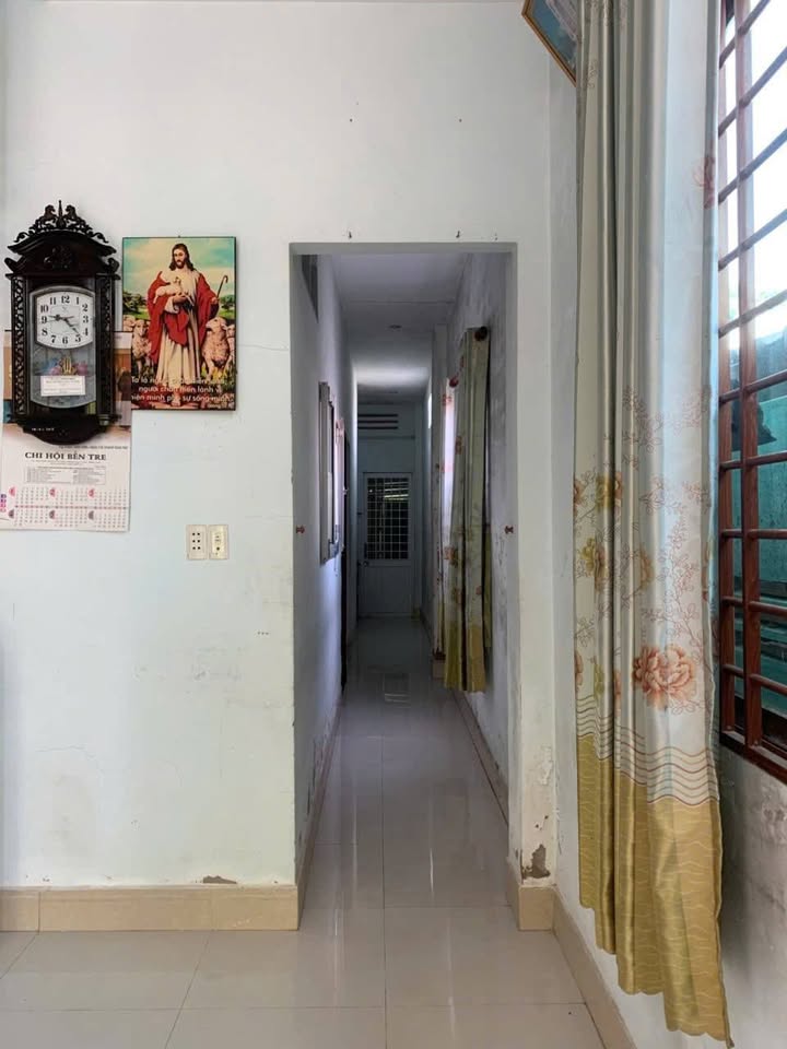 Nhà cho thuê Mỹ Thạnh An - Bến Tre 1 trệt 1 lầu giá 5 triệu - Khu vực an ninh, thoáng mát!