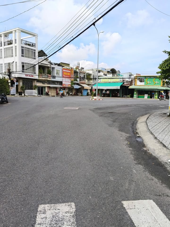 Nhà cấp 4 mặt tiền đường Tôn Thất Thuyết, Bình Khánh, 76m² giá 1.8 tỷ - Tiềm năng kinh doanh tốt!