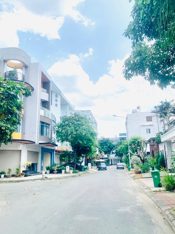 Đất nền mặt tiền Đường 11 KDC Khang Điền Thủ Đức 156m² giá 12.6 tỷ - Cơ hội đầu tư hấp dẫn!