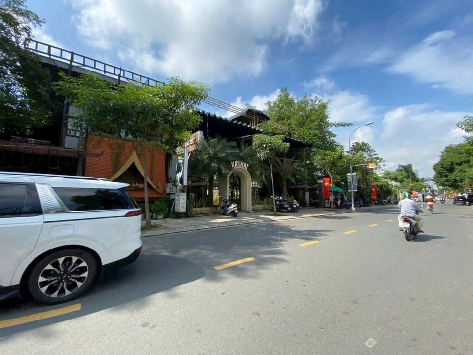 Bán gấp FrontHouse mặt tiền Xuân Thủy, Thảo Điền, 328m² - Đầu tư sinh lời tuyệt vời!