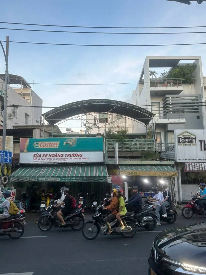 Bán gấp FrontHouse mặt tiền XVNT, Quận Bình Thạnh, 150m² chỉ 21 tỷ - Cơ hội đầu tư tuyệt vời!