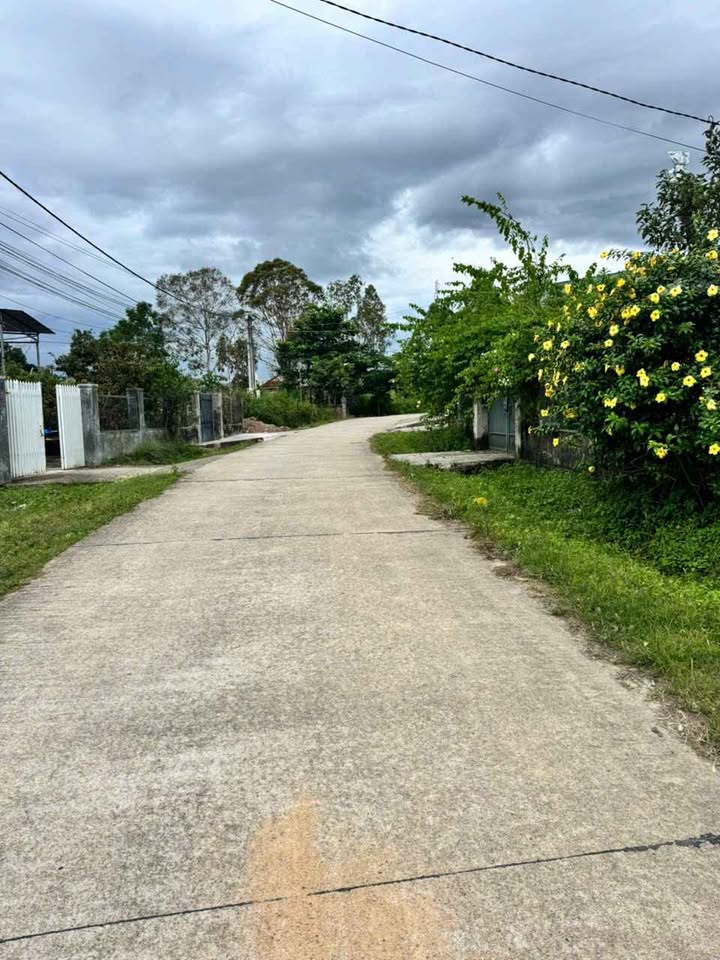 Đất thổ cư Đăk Cấm, Kon Tum 325m² giá 6xx triệu - Đường rộng thông thoáng!