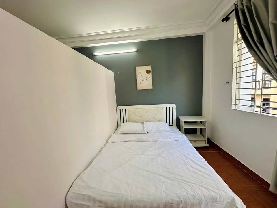 Cho thuê nhà hẻm xe hơi đường Nhiêu Tứ, Phú Nhuận 129m² - Lợi nhuận ổn định 25 triệu/tháng