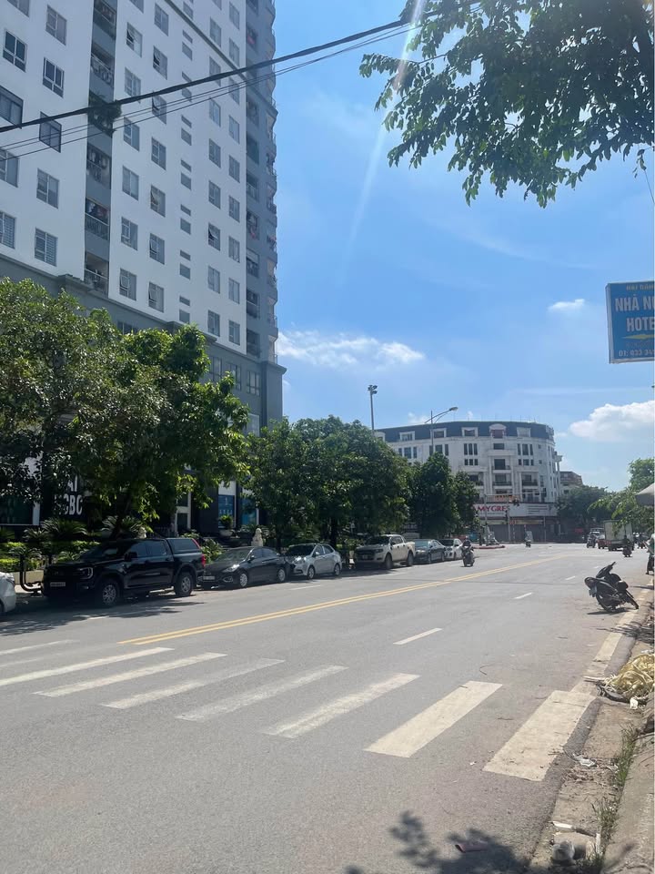 FrontHouse mặt phố Văn Khê, Hà Đông 230m² giá 60 tỷ - Kinh doanh đỉnh cao!