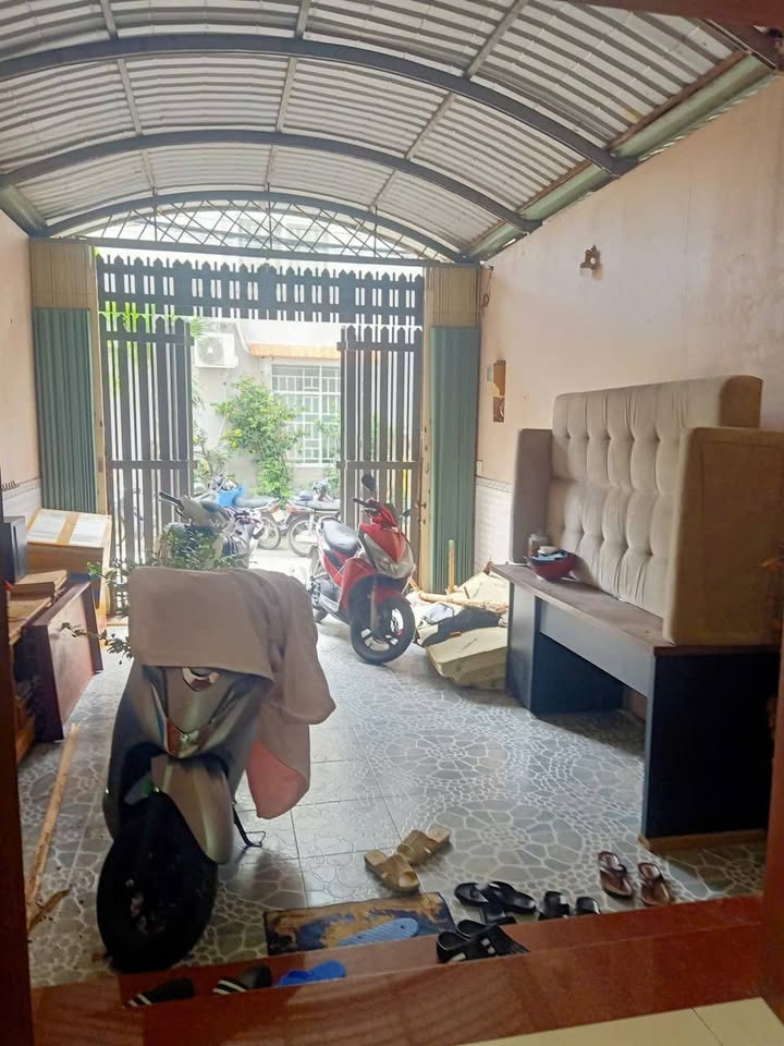 Nhà hẻm xe hơi đường Dương Thị Mười, Hóc Môn, 62m² giá 5.5 tỷ - Chờ bạn sở hữu!