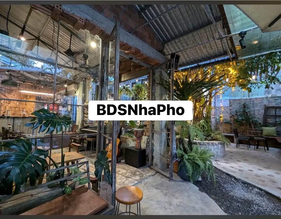 Nhà cho thuê mặt tiền Núi Thành, Hải Châu 200m² - Phù hợp quán game, cafe sân vườn!