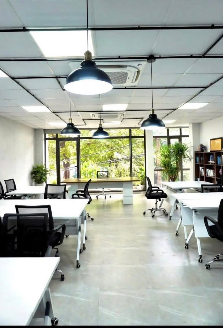 Cho thuê mặt phố Nguyễn Khoái, Hoàng Mai 85m² giá 45 triệu - Thiết kế hiện đại, thang máy