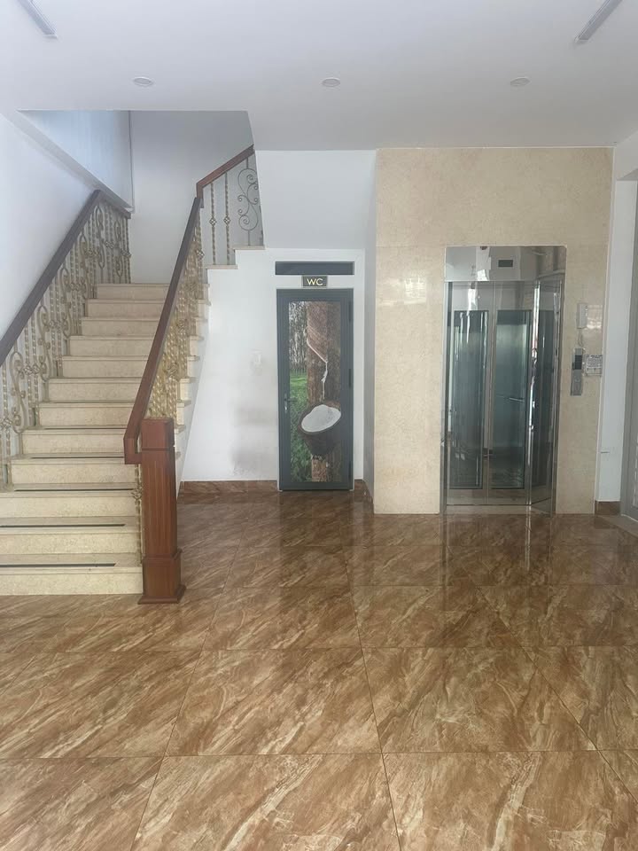 Bán nhà FrontHouse góc 2 mặt tiền đường số 13, khu đô thị Hà Quang 2, Nha Trang - Kinh doanh đắc địa, giá 30 tỷ