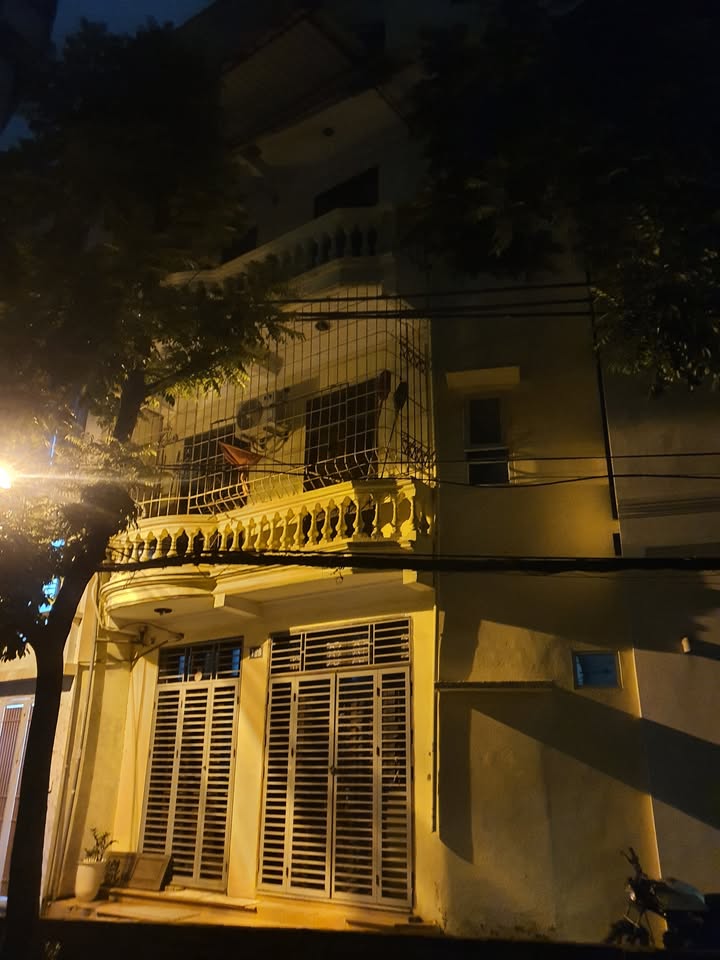 Nhà phố Trần Đại Nghĩa 50m² giá 9.2 tỷ - Vị trí đắc địa, sẵn sàng ở ngay!