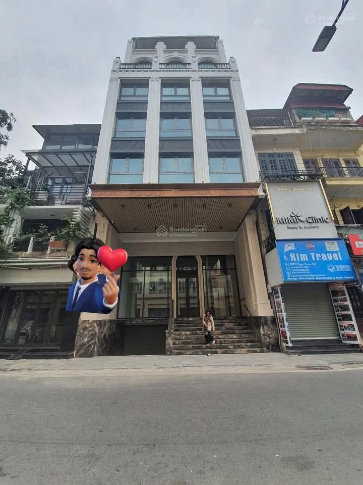 Nhà mặt tiền Bạch Mai, Hai Bà Trưng 200m² - Vị trí đắc địa, cho thuê giá tốt!