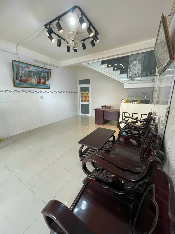 Bán nhà mặt tiền Âu Cơ, KDC Chợ Bắc Sơn 81m² giá 4.5 tỷ - Vị trí đắc địa ngay trung tâm Rạch Giá!