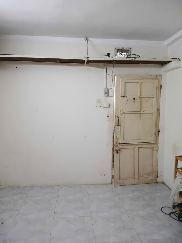 Căn hộ nhỏ cho thuê 28m² tại khu tập thể số 8 Trần Quốc Toản - Giá chỉ 4 triệu/tháng!