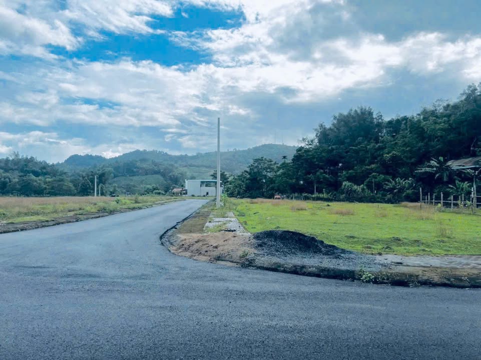 Đất nghỉ dưỡng tại khu du lịch Suối khoáng nóng Bản Bon 150m² giá 2.1 tỷ - Tiềm năng sinh lời cao!