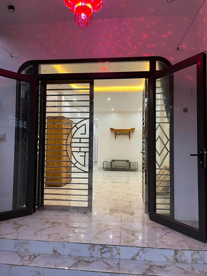 Nhà cấp 4 Yên Bái 76m² giá 1.6 tỷ - Phong cách hiện đại trẻ trung!