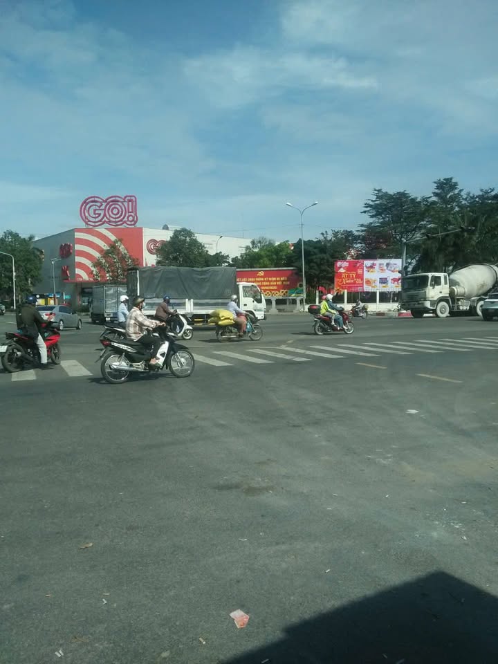 Bán đất mặt tiền đường Số 8, Linh Xuân, Thủ Đức 245m² giá 15 tỷ - Cơ hội đầu tư tuyệt vời!