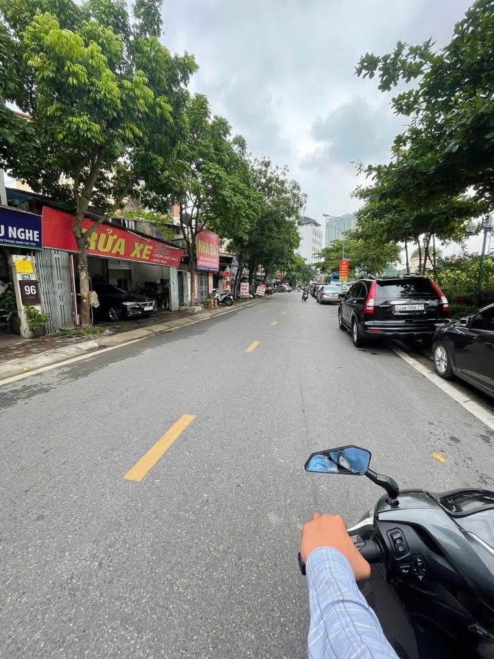 Đất Ngọc Thụy 80m² giá 15 tỷ - Mặt ngõ thông kinh doanh, gần mặt phố!