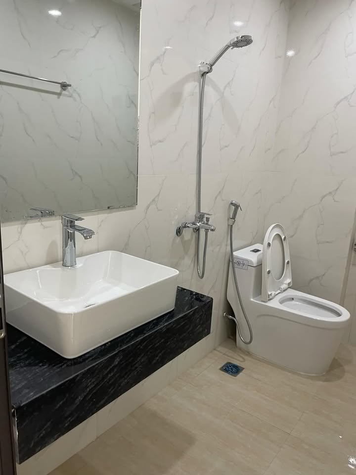 Phòng khép kín cho thuê tại Nguyễn Văn Linh, 2.5 triệu - Sạch sẽ, thoáng mát!