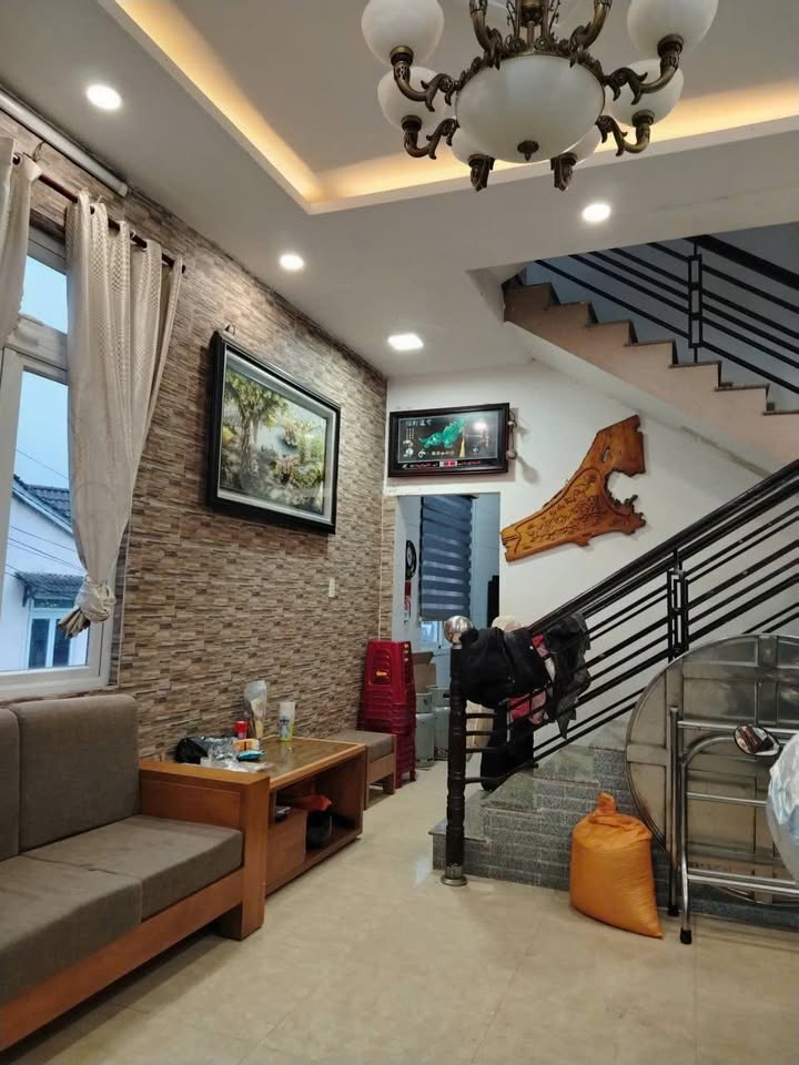 Nhà phố phường 4 Đà Lạt 40m² giá 3.7 tỷ - Đường xe tải vào tận nơi!