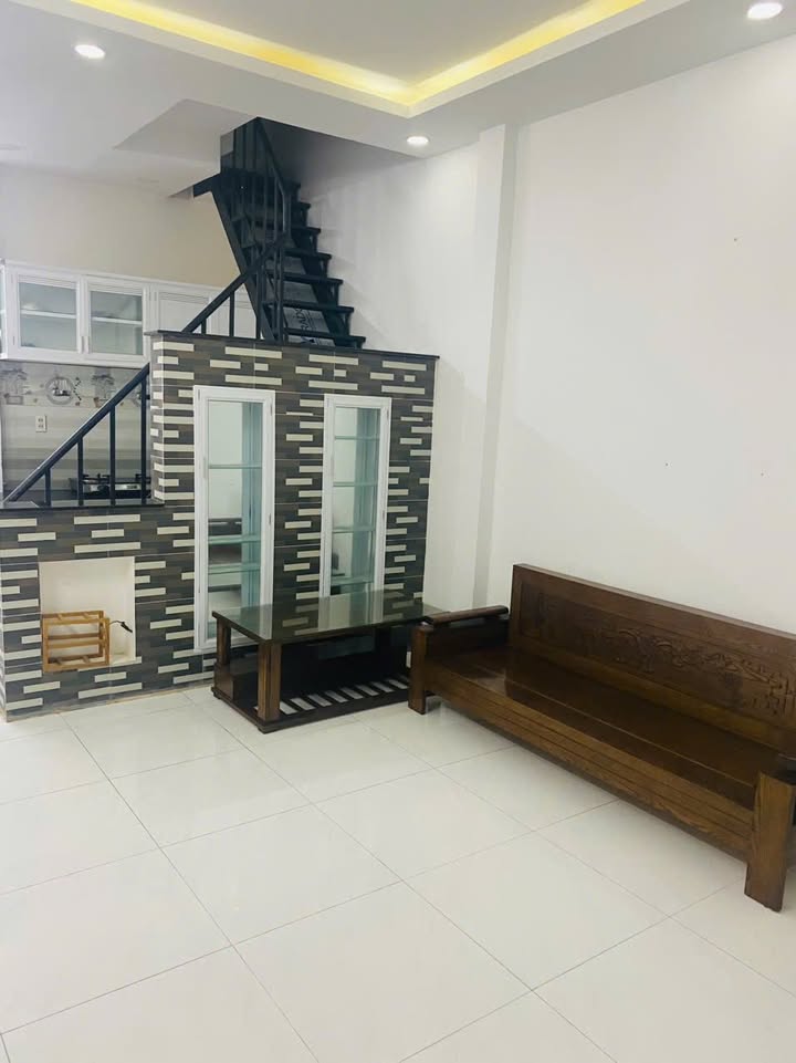 Nhà cho thuê nguyên căn hẻm 29 Trường Sa Nha Trang 63m² - Giá chỉ 4.5 triệu/tháng!