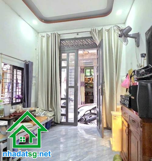 Nhà 3 tầng đúc đẹp tại Huỳnh Văn Chính, Tân Phú - Giá chỉ 2.78 tỷ!