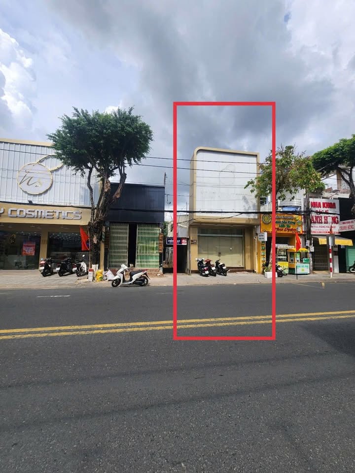 Cho thuê nhà mặt bằng đường Nguyễn Trung Trực, Rạch Giá 114m² - Vị trí đắc địa, sầm uất!