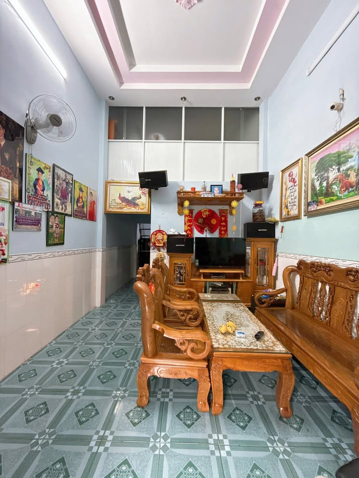 Nhà riêng Tân Long Dĩ An 40m² giá 1.29 tỷ - Hướng Đông Bắc, sổ chung