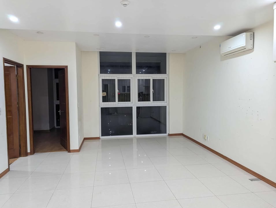 Căn hộ 80m² cho thuê tại Usilk Văn Khê - Giá chỉ 10 triệu/tháng!