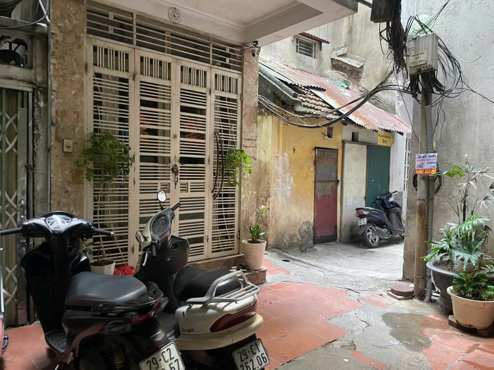 Nhà riêng Ngõ Nam Ngư, Q. Hoàn Kiếm 20m² giá 6 triệu - Nhà mới, thoáng mát!