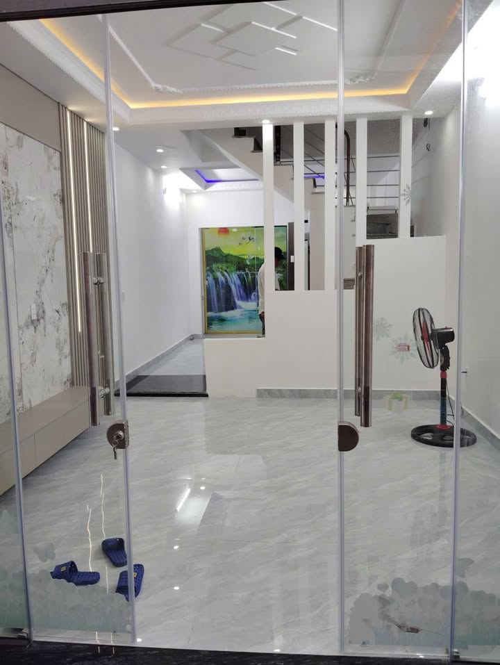 Nhà 3 tầng mới sửa tại Đồng Hòa, Kiến An - 39m² chỉ 2 tỷ - Gần trường học và tiện ích