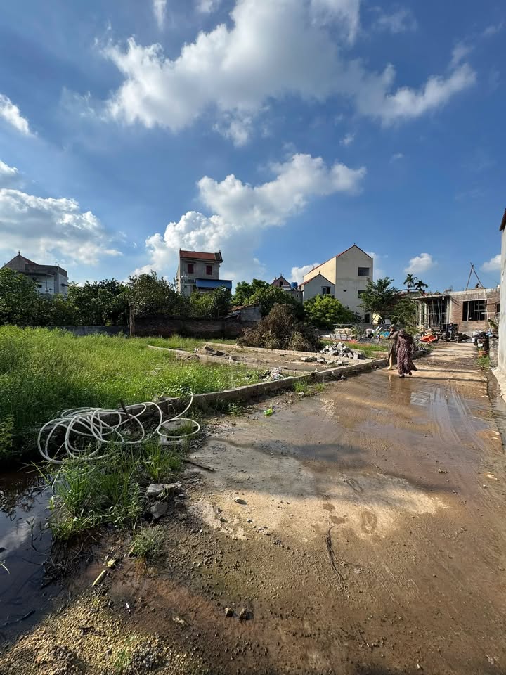 Đất nền đẹp tại Phùng Hưng, Khoái Châu với giá dưới 1 tỷ - Cơ hội đầu tư sinh lời!