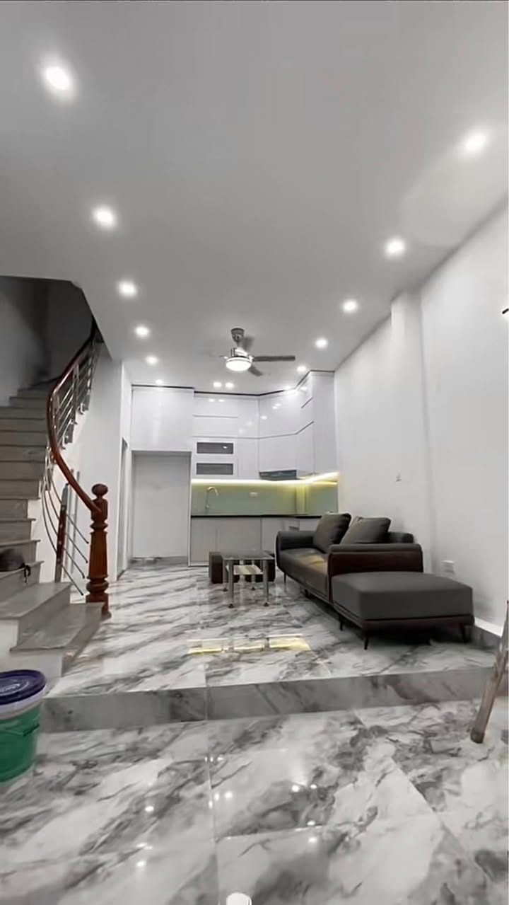 Nhà phố Minh Khai 33m² giá 7 tỷ - Lô góc, sổ đỏ chính chủ!