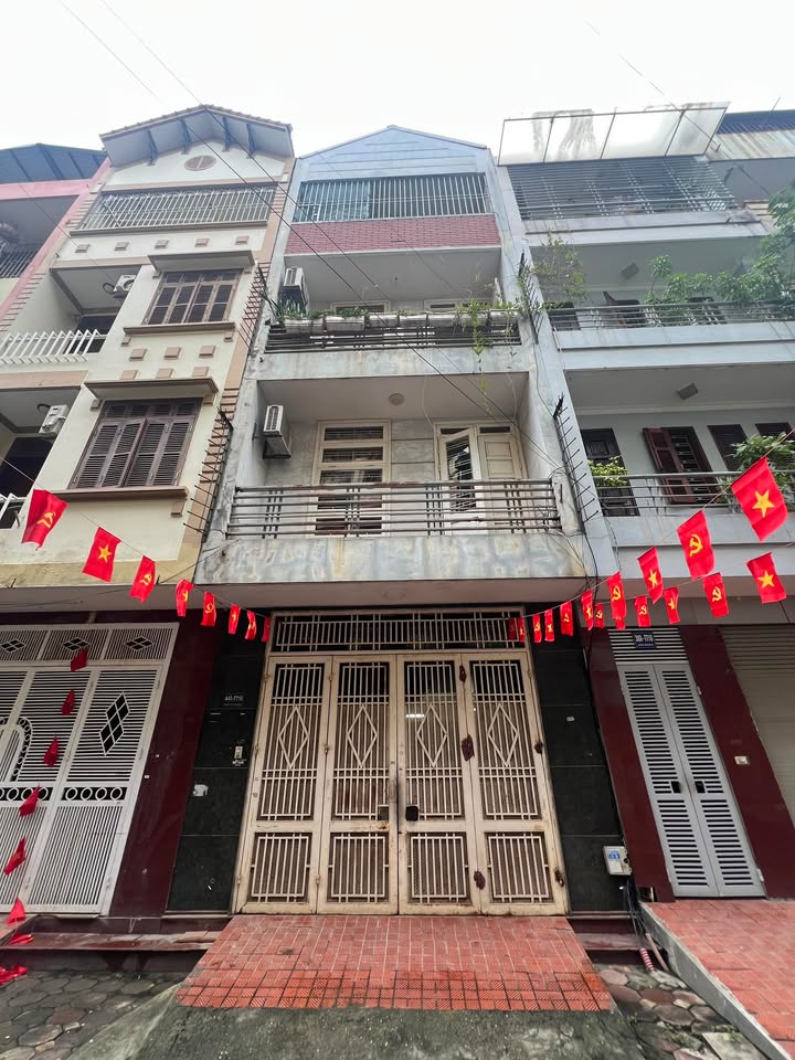 Biệt thự VIP Văn Quán 70m² giá 19 tỷ - Khu vực đẳng cấp, ô tô tránh nhau!