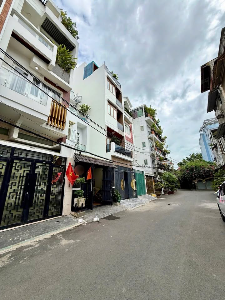 Nhà phố Bình Thạnh 45m² giá 8 tỷ - Ô tô vào tận nhà, khu dân trí cao!