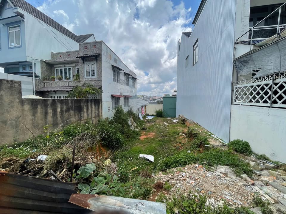 Đất mặt tiền đường Kim Đồng, Đà Lạt 186.08m² giá 7.5 tỷ - Sổ riêng, thổ cư 100%!