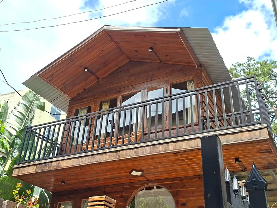 Nhà gỗ 2 tầng tại Đà Lạt 74m² giá 6 tỷ - Gần chợ Đêm và Hồ Xuân Hương!