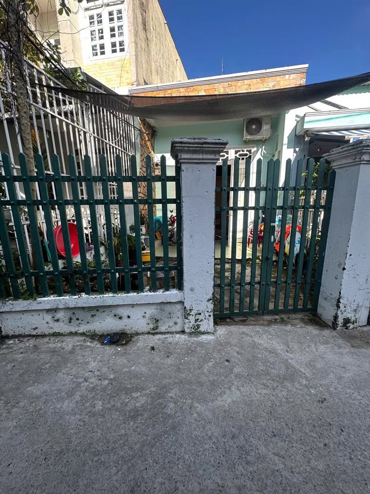 Nhà gác lửng Dũng Sĩ Thanh Khê 92m² giá 3 tỷ - Vị trí đắc địa gần bệnh viện!