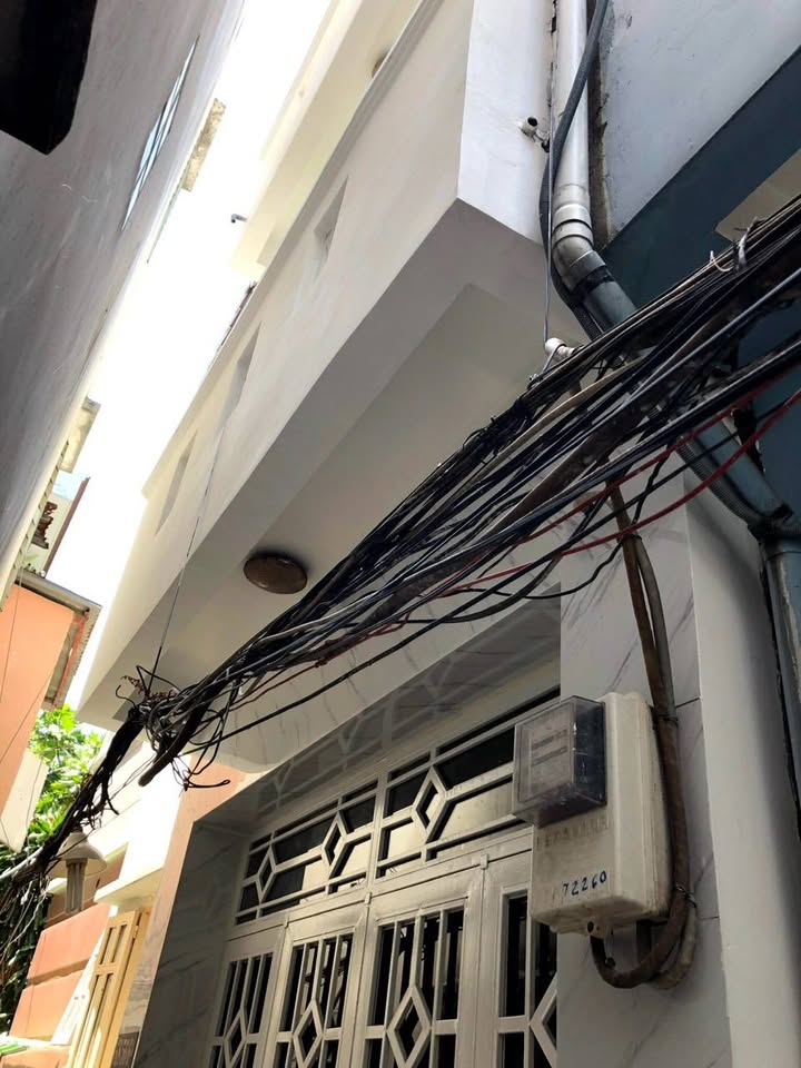 Nhà riêng Tân Định, quận 1, 12m² giá 2.4 tỷ - Bán gấp, bớt lộc!