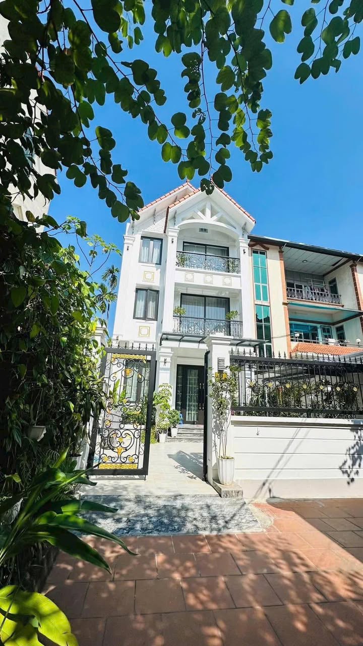 Nhà bán tại Ngõ 48 Ngô Gia Tự, 124m² - Thiết kế hiện đại, giá thỏa thuận