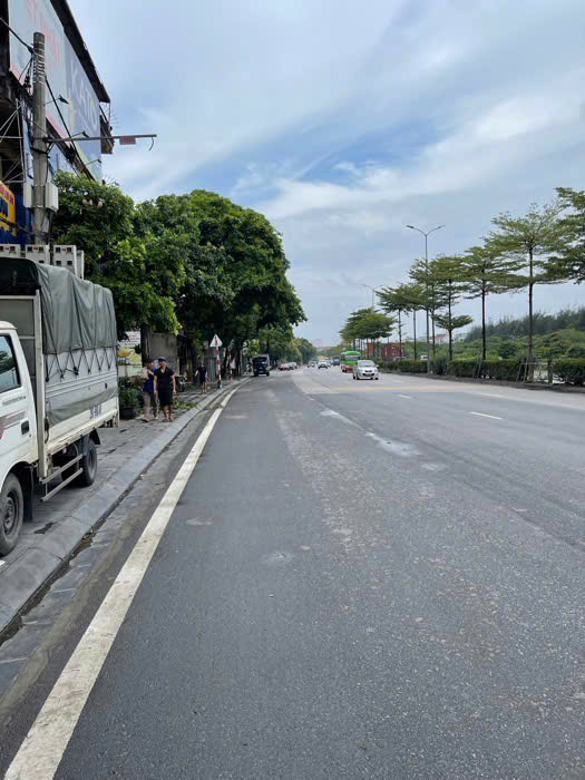 Nhà mặt phố Nguyễn Văn Linh 63m² giá 7 tỷ - Kinh doanh đỉnh cao!