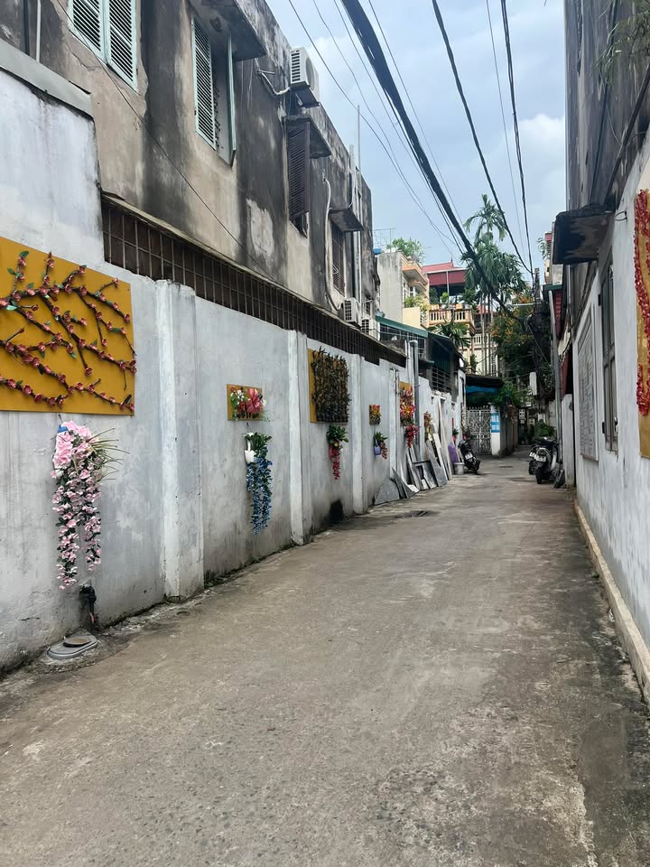 Đất nền Ngô Gia Tự Long Biên 64m² giá 7.98 tỷ - Vị trí trung tâm, tiềm năng đầu tư!