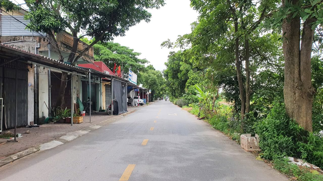 Nhà 3 tầng mới xây tại Yên Thường, Gia Lâm - Chỉ 3 tỷ, sổ đỏ chính chủ!