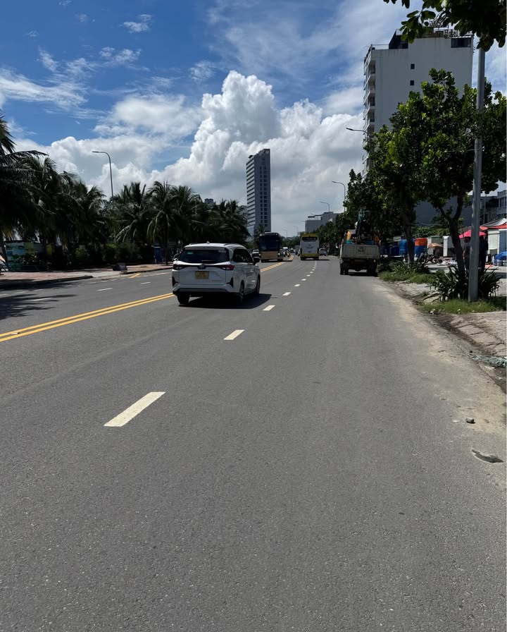 Đất lô góc 2 mặt tiền Đường Hoàng Sa, Sơn Trà 50m² giá 6.5 tỷ - Cơ hội đầu tư hiếm có!