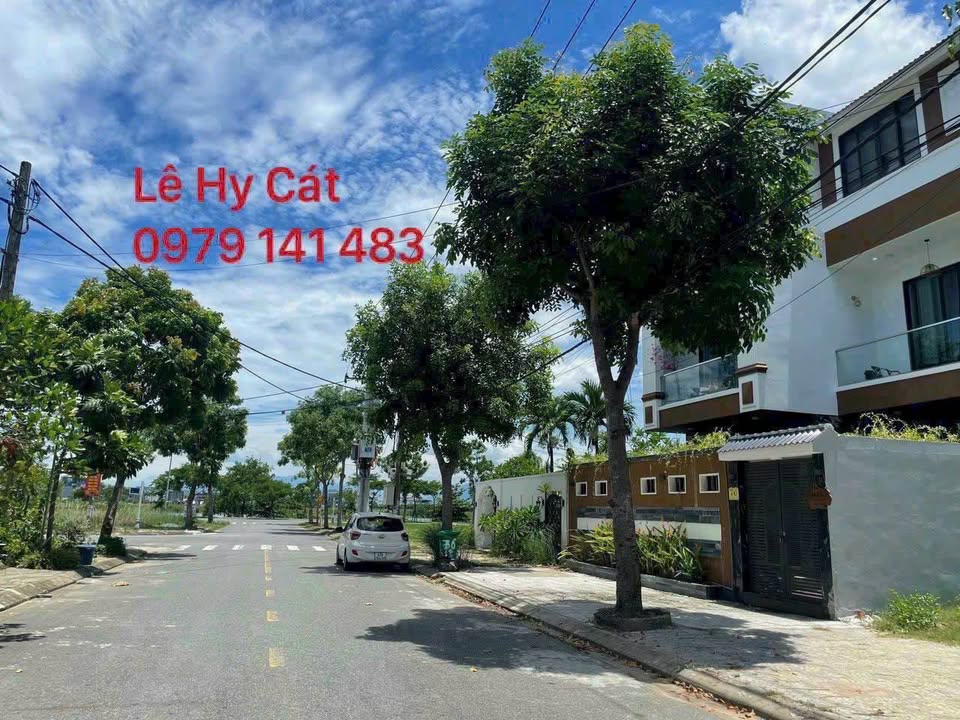 Bán lô đất đường Lê Hy Cát, Đà Nẵng 100m² giá 10.5 tỷ - Vị trí đắc địa, tiềm năng đầu tư!