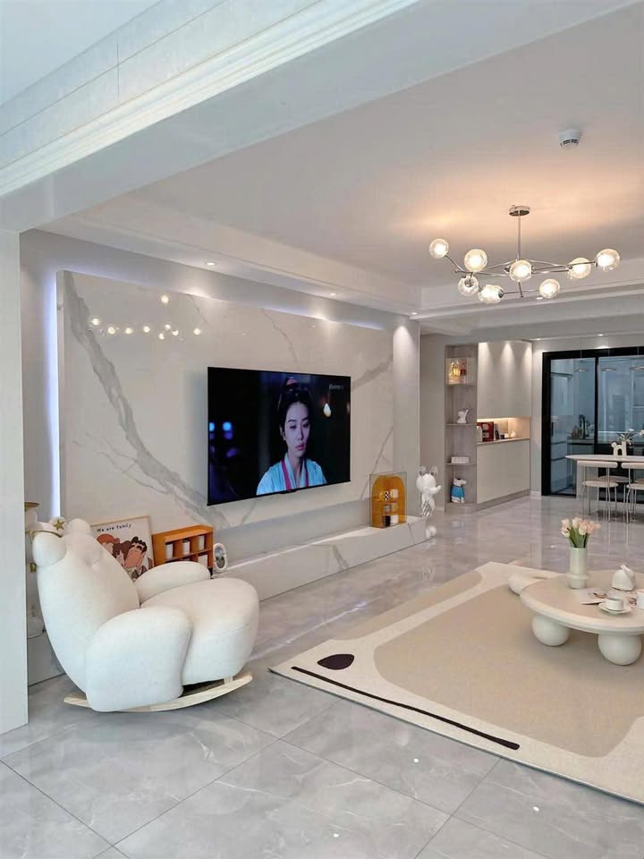 Căn hộ Huỳnh Thúc Kháng Đống Đa 75m² giá 4 tỷ - Full nội thất, sẵn sàng vào ở!