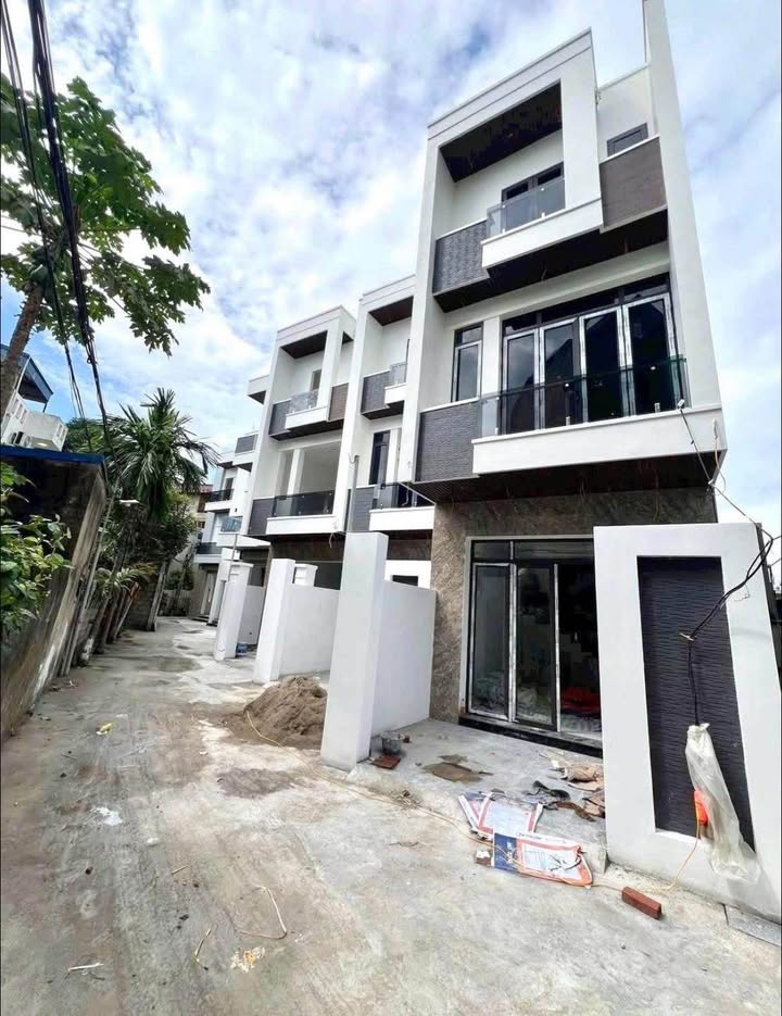 Nhà 3 tầng mới xây tại đường Lương Văn Can, Nam Định 68m² - Ô tô vào tận cửa!