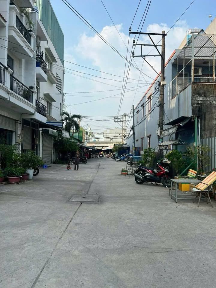 Nhà 4 tầng tại Tây Lân, Bình Tân 56m² giá 5.59 tỷ - Thiết kế hiện đại, an ninh tuyệt đối!