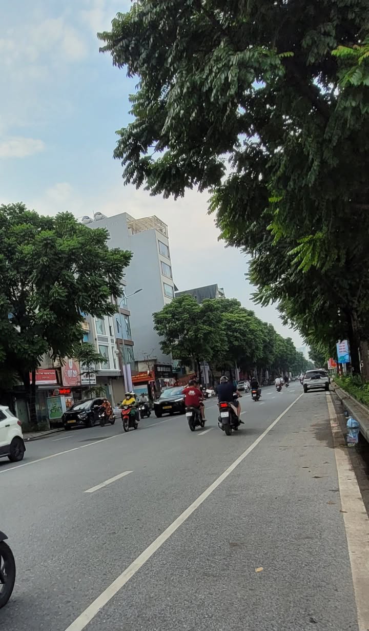 Bán nhà 6 tầng Ngọc Hồi, Thanh Trì 42m² - Thiết kế hiện đại, thang máy nhập khẩu!