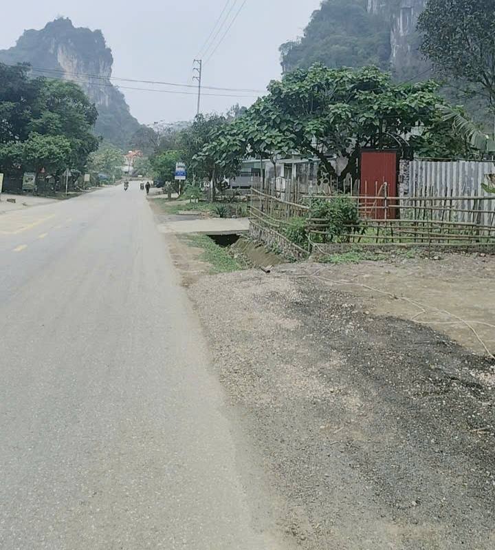 Đất Kinh Doanh Đỉnh Cao tại Lạc Thủy 242m² giá chỉ 2 tỷ - Cơ hội vàng để đầu tư!