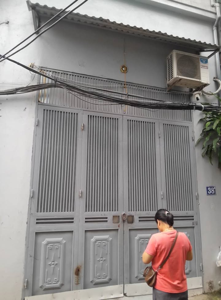 Nhà nguyên căn 3 tầng 1 tum Bạch Đằng 20m² giá 7 triệu - Nhà đẹp, ở ngay!