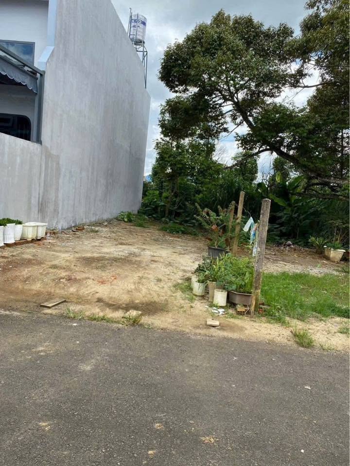 Đất nền đẹp hẻm Yên Thế, Bảo Lộc 95m² giá 2.1 tỷ - An ninh tốt, dân cư đông đúc!